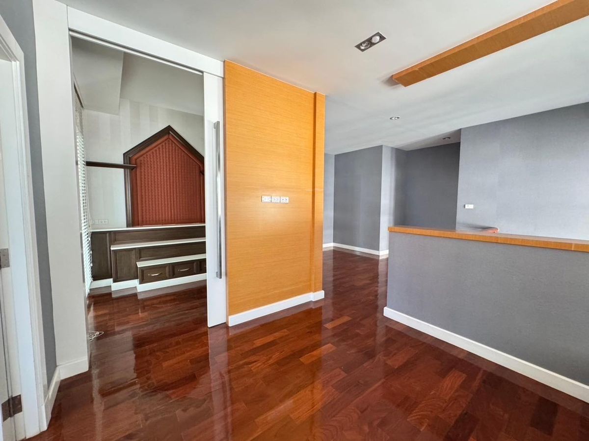 For RentHouseLadkrabang, Suwannaphum Airport : P-2814 Urgent for rent!  Single house, Perfect Masterpiece Rama 9, ready to move in.