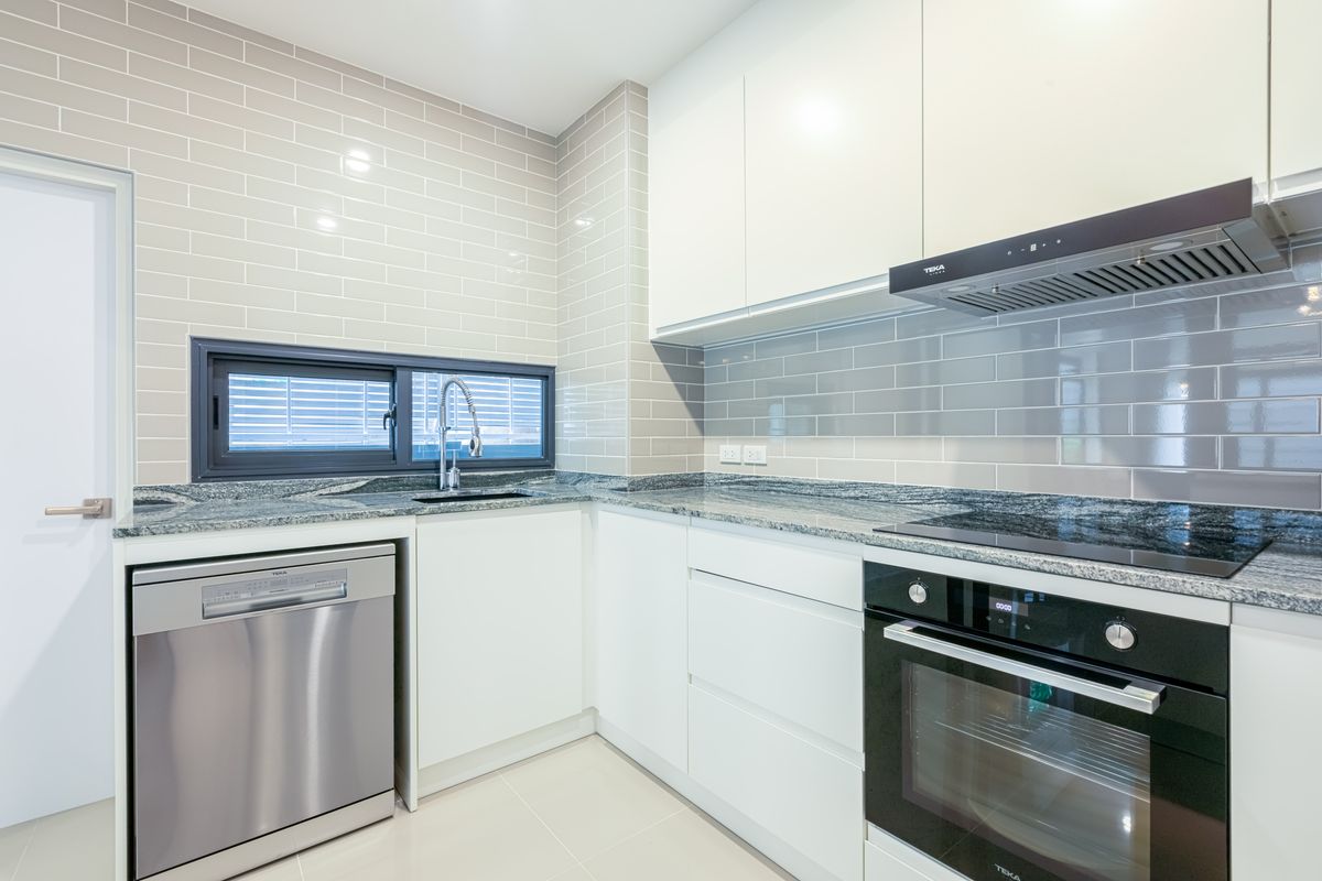 ให้เช่าบางนา แบริ่ง ลาซาล : ให้เช่าบ้านหรู บ้านกลางกลางเมือง The Edition บางนา (Rt-01)  