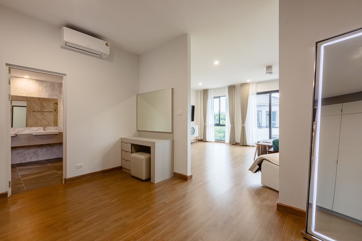 ให้เช่าบางนา แบริ่ง ลาซาล : ให้เช่าบ้านหรู บ้านกลางกลางเมือง The Edition บางนา (Rt-01)  