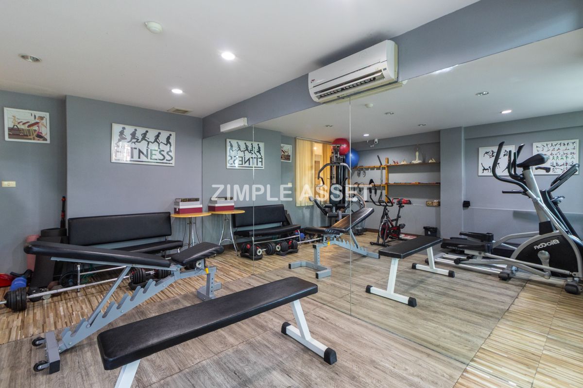 For RentPattanakan, Srinakarin : Line ID: @zimple_asset  Apartment style Condo on Srinakarin Road, Spacious and fully furnished rooms in a peaceful and secure environment, featuring a swimming pool. Conveniently located near MRT Hua Mak. Short-term rentals are also available.