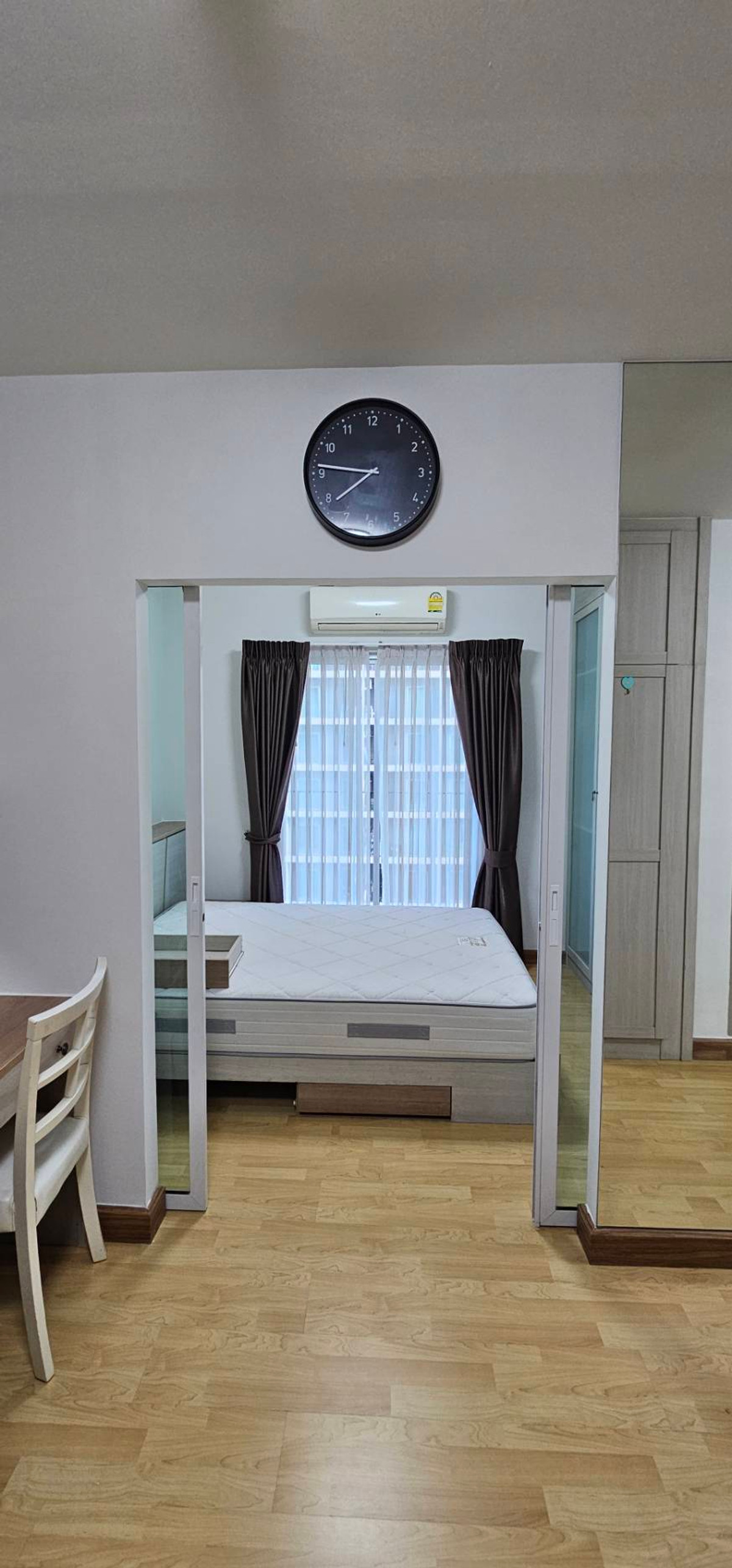 For RentCondoRathburana, Suksawat : Room for rent with river and common view ✨️ There is a washing machine and dryer ✨️