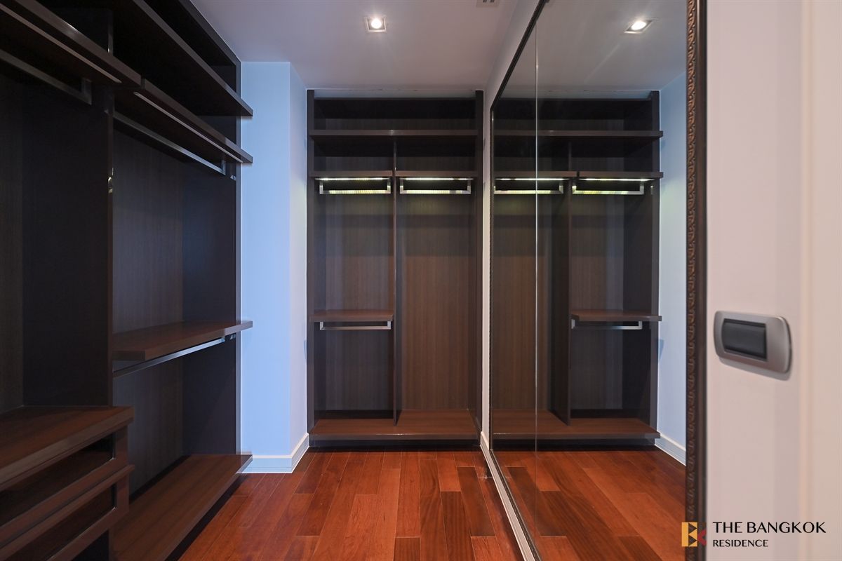 For RentCondoSukhumvit, Asoke, Thonglor :  Rare Unit! Marque Sukhumvit,💎Super Luxury Residence in a heart of Phrom Phong 💫 Near BTS Phrom Phong 