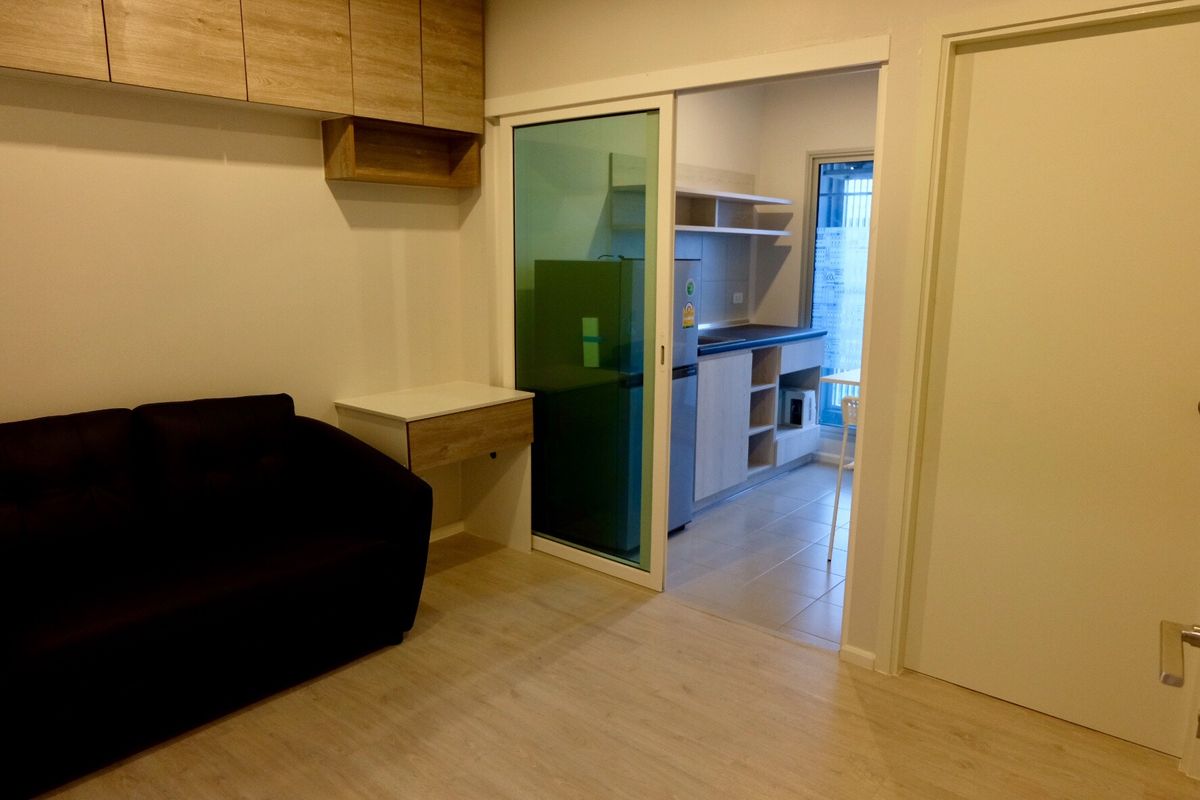 For RentCondoThaphra, Talat Phlu, Wutthakat : Aspire Sathorn-Tha Phra, good location, easy travel, next to BTS Talat Phlu, 1 bedroom, area 30.5 sq m, fully furnished!