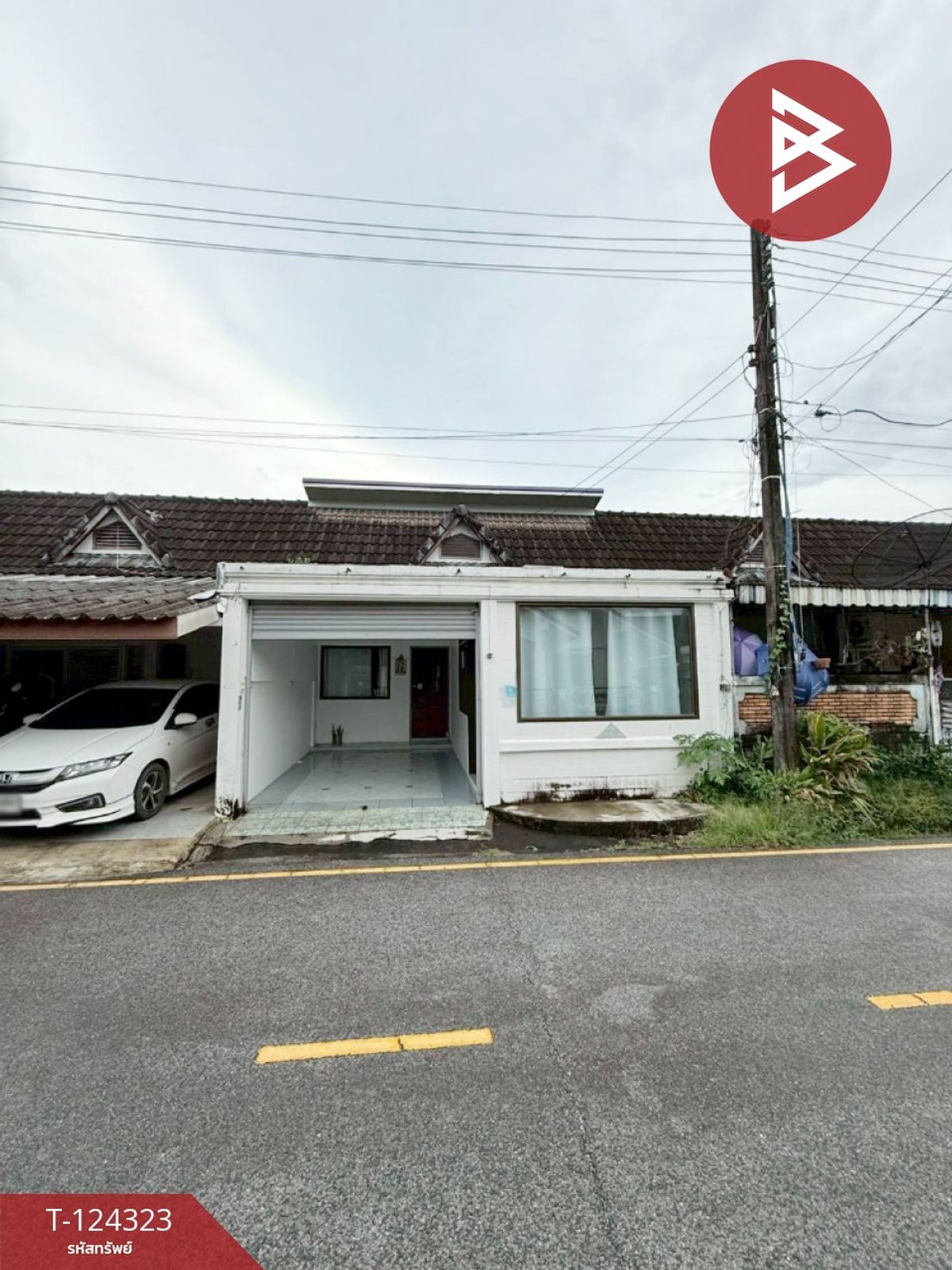 For SaleTownhomeChanthaburi : Townhouse for sale Noppakao Village, Tha Chang, Chanthaburi, ready to move in.