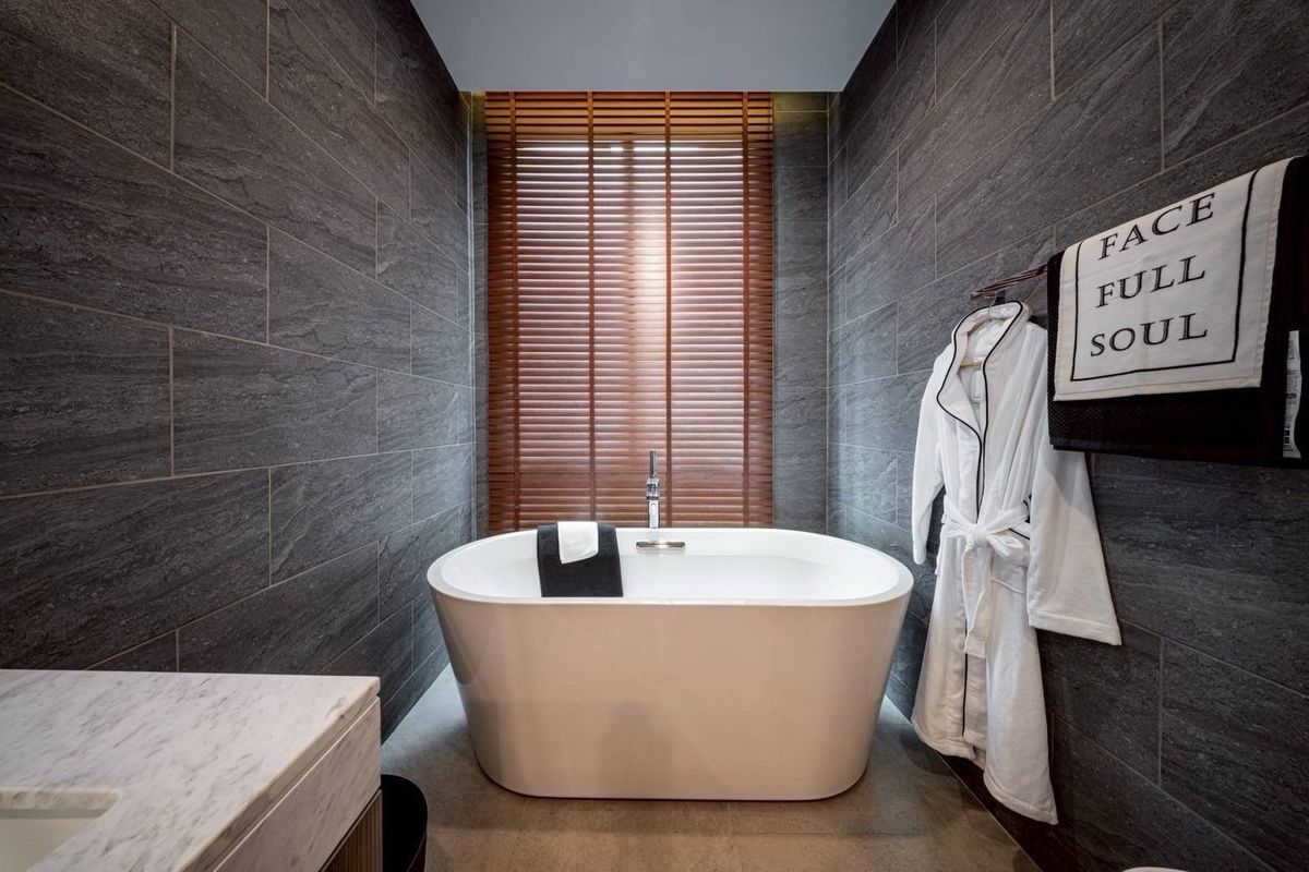 ขายบ้านอารีย์ อนุสาวรีย์ : 📢👇บ้านหรู สามารถเพิ่มลิฟต์และสระว่ายน้ำส่วนตัวได้ ทำเลใกล้แหล่งชุมชน เดินทางสะดวก ใกล้จุดขึ้น-ลงทางด่วนภาพประกอบเป็นบ้านตัวอย่าง