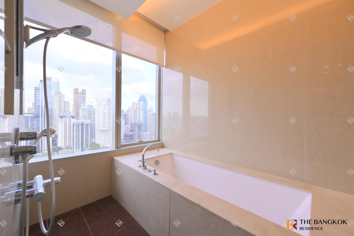 For RentCondoWitthayu, Chidlom, Langsuan, Ploenchit : 185 Rajadamri 💎 Private Living with Premium Project in Prefect Location ⚡ Near BTS Ratchadamri