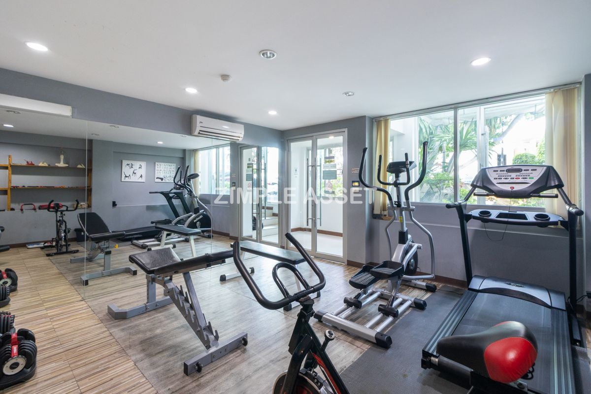 For RentPattanakan, Srinakarin : Line ID: @zimple_asset  Apartment style Condo on Srinakarin Road, Spacious and fully furnished rooms in a peaceful and secure environment, featuring a swimming pool. Conveniently located near MRT Hua Mak. Short-term rentals are also available.