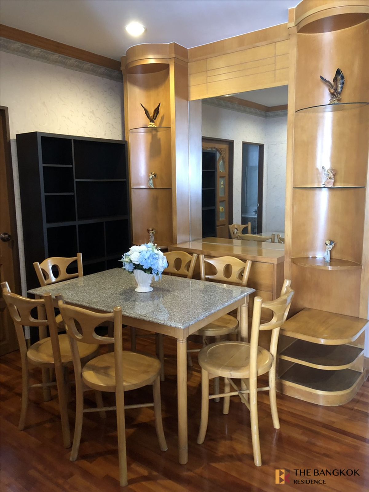 For RentCondoRatchathewi,Phayathai : 🔥 Available for Rent🔥 Pathumwan Resort 2B2B 78 sqm. Just 26K/Month Call Khun Aumi 0658209572