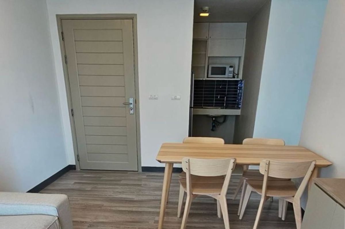 คอนโดพระราม 9 เพชรบุรีตัดใหม่ RCA : 🔥 สำหรับขาย - เช่า !! ชั้นสูง 24++, ตกแต่งสไตล์มินิมอล, ห้องหายาก, ทำเลดี!! 🔥 Code C20251000051..........Thru Thonglor, 2 ห้องนอน, 2 ห้องน้ำ, แต่งครบ, พร้อมเข้าอยู่, ราคาพิเศษ!!📣📣