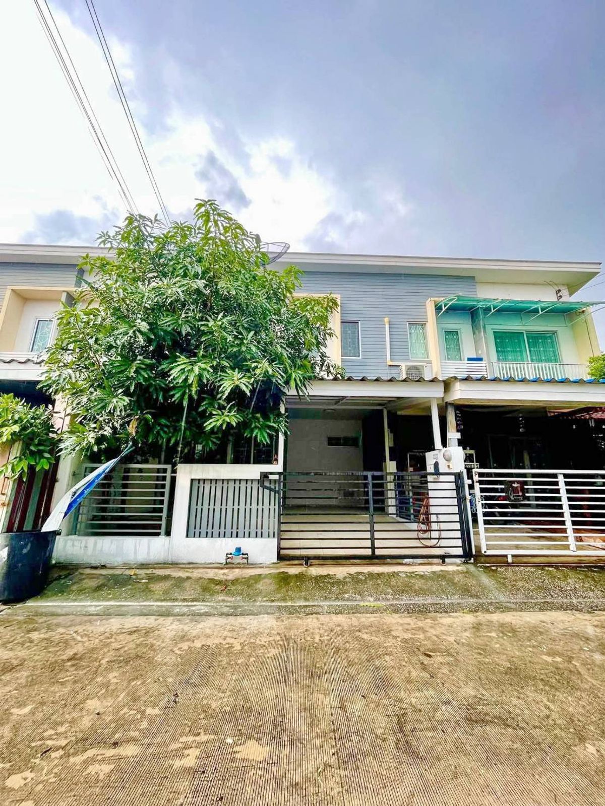 ให้เช่าทาวน์โฮมแจ้งวัฒนะ เมืองทอง : ให้เช่าทาวน์เฮ้าส์ 2 ชั้น เมืองทองธานี 