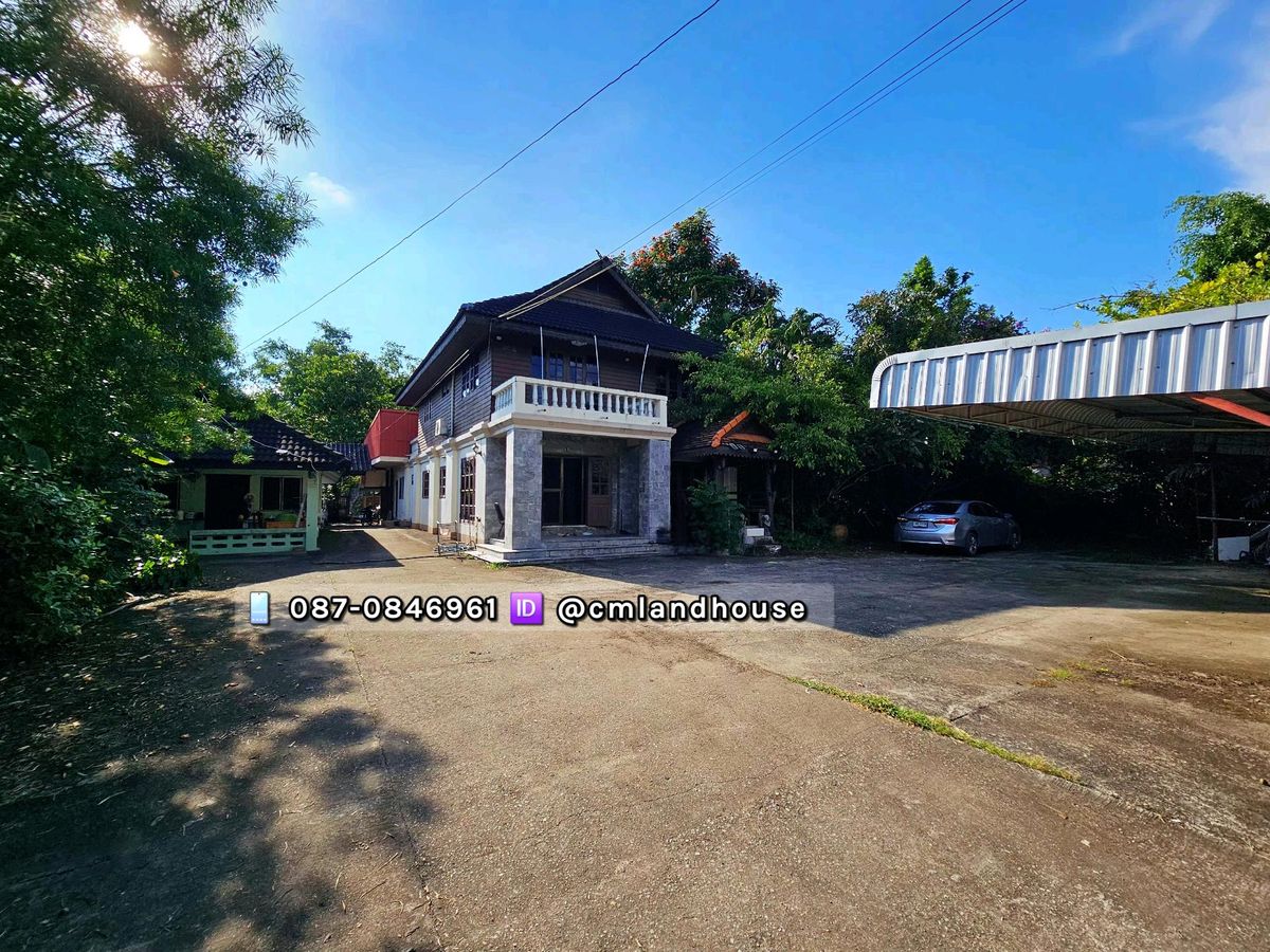 ขายบ้านเชียงใหม่ : บ้าน 3 หลัง ที่ดิน 1-0-15 ไร่ อ.ดอยสะเก็ด เข้าเมือง 18 กม. เหมาะสำหรับทำบ้านพัก บ้านสวน โฮมสเตย์ บ้าน airbnb