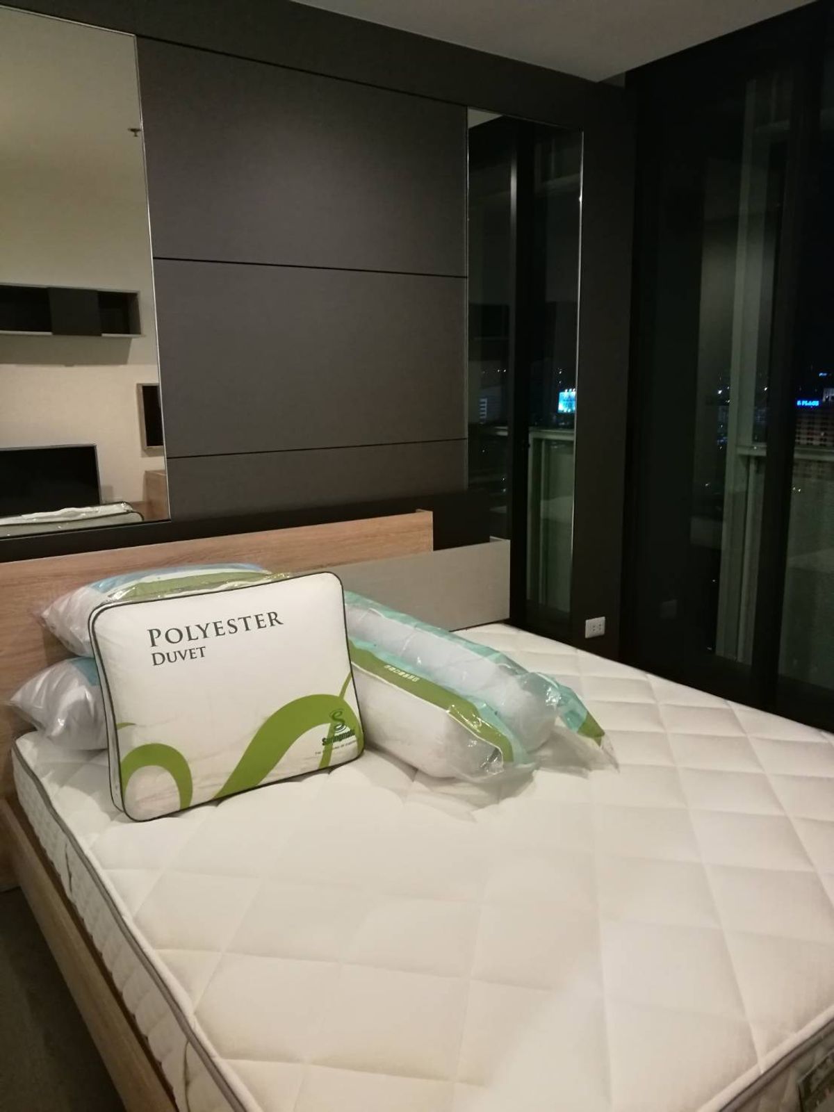 For RentCondoRama9, Petchburi, RCA : P-100366 Condo for rent A Space ID Asoke-Ratchada fully furnished (Confirm again when visit). 