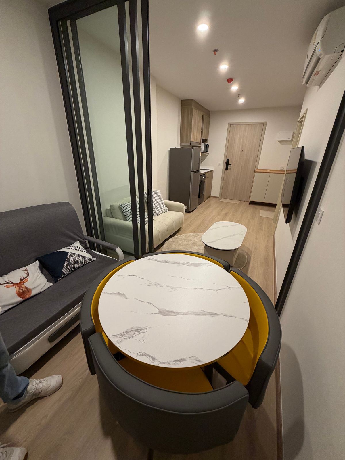 For RentCondoKhlongtoei, Kluaynamthai : Life Rama 4 - Asoke 35sqm condo rent 25000  31fl Good view