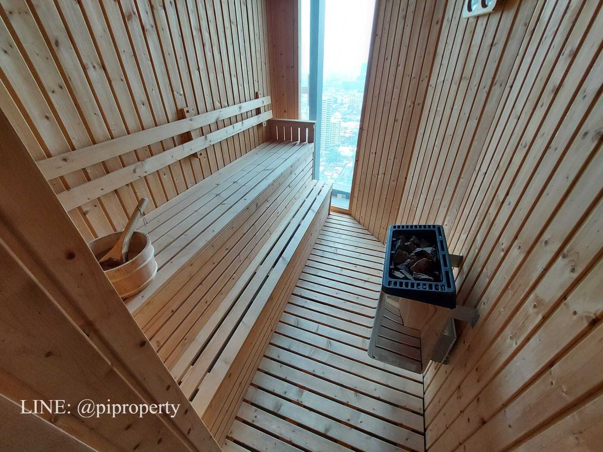 For RentCondoSukhumvit, Asoke, Thonglor : High floor river view 1Bedroom unit for rent in Ideo Q Sukhumvit 36.  Thonglor - Rama 4 lifestyle. Ready for moving in.