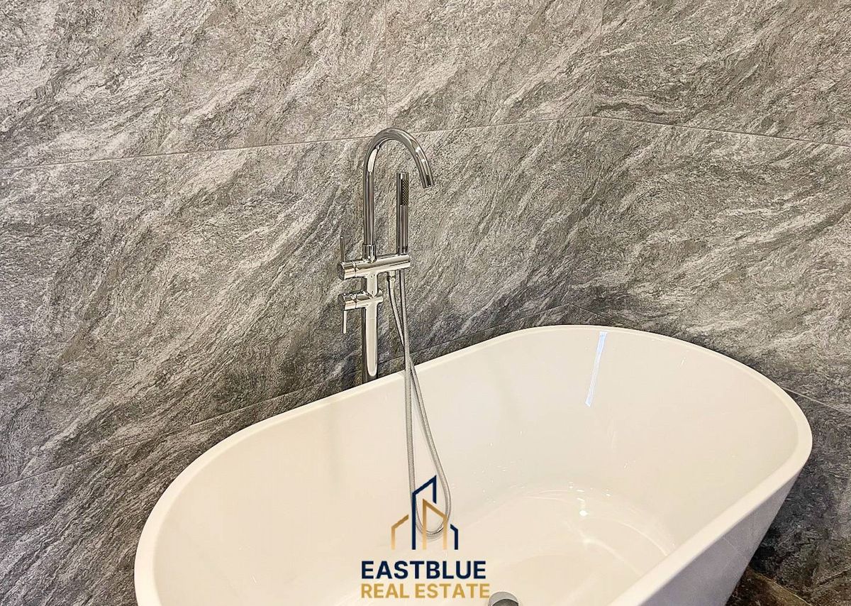 For RentSukhumvit, Asoke, Thonglor : Pet-friendly Apartment : Phromphongfor Rent 3 Bed 3 Baht , Size : 160 sqm, 100000 THB per month