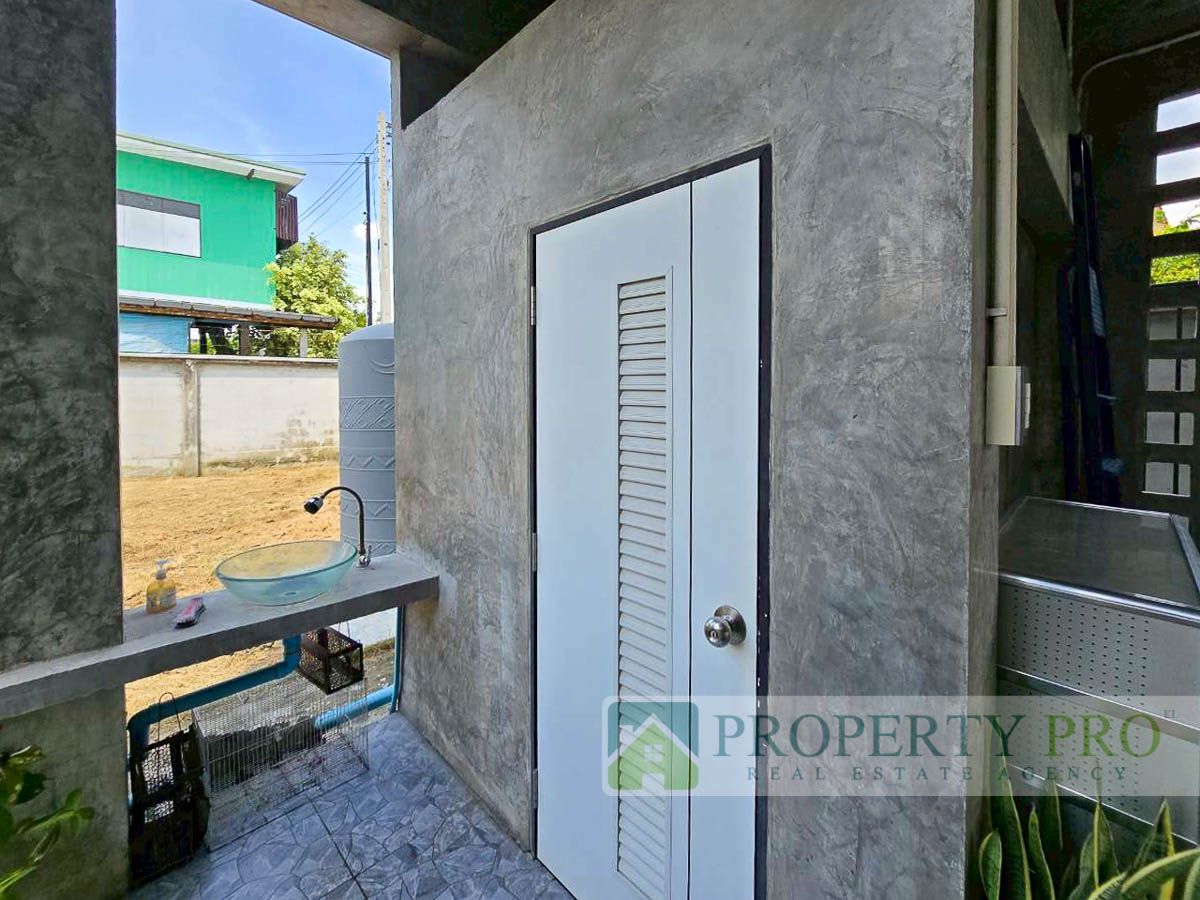 For SaleHousePathum Thani,Rangsit, Thammasat : House for Sale Rangsit Klong Luang, 5 bedroom 100 sqw 471 sqm Loft Style Near Thammasart University, Bangkok University, Future Park Rangsit : EL25S-011