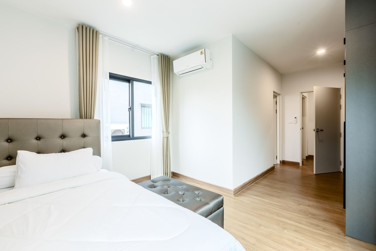 ให้เช่าบางนา แบริ่ง ลาซาล : ให้เช่าบ้านหรู บ้านกลางกลางเมือง The Edition บางนา (Rt-01)  