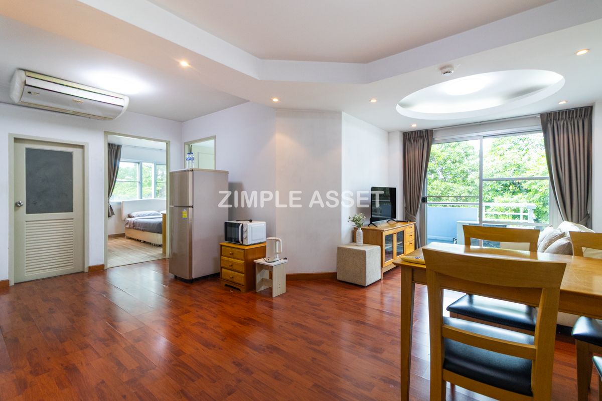 For RentPattanakan, Srinakarin : Line ID: @zimple_asset  Apartment style Condo on Srinakarin Road, Spacious and fully furnished rooms in a peaceful and secure environment, featuring a swimming pool. Conveniently located near MRT Hua Mak. Short-term rentals are also available.