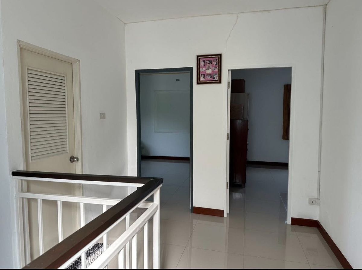 For SaleHousePathum Thani,Rangsit, Thammasat : Urgent sale! Single house 🔥 Baan Rattawan 2 🔥 Buy a 2-story single house and get a free Benz S 300! ‼️ House and car debt-free ✅️