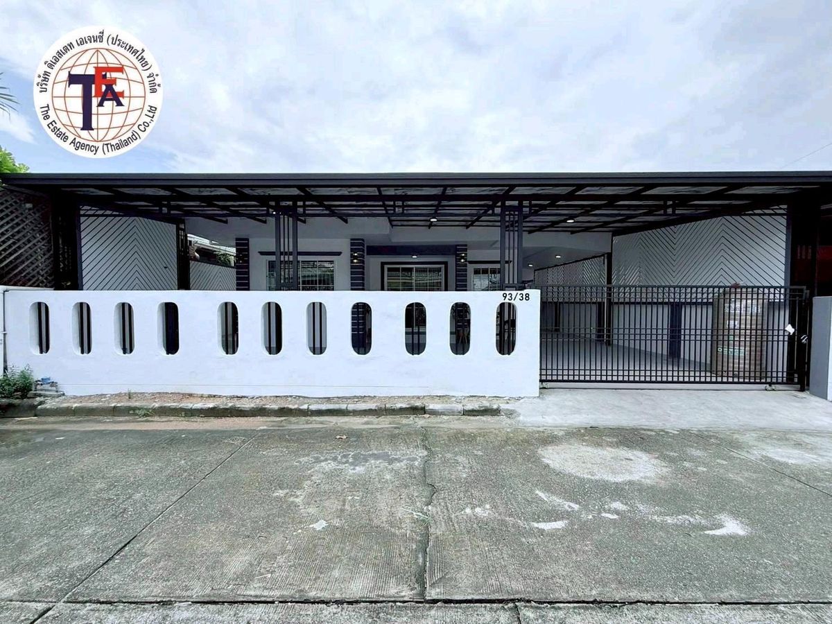 ขายบ้านลาดกระบัง สุวรรณภูมิ : ขายบ้านชั้นเดียว หมู่บ้านปักษาวิลล์ คุ้มเกล้า 11/4 นิคมอุตสาหกรรมลาดกระบัง โรงงาน FBT ศูนย์กีฬาเฉลิมพระเกียรต ิวิทยาลัยสุวรรณภูม ิตลาดมีนบุรี แอร์พอร์ตลาดกระบัง โรงเรียนบดินทรเดชา โรงพยาบาลนพรัตน  ม.เทคโนโลยีพระจอมเกล้าเจ้าคุณทหารลาดกระบัง