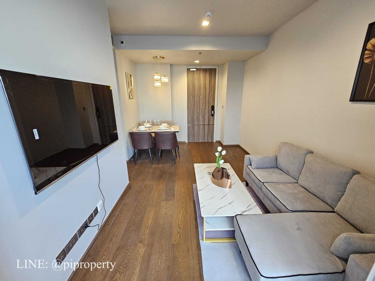 For RentCondoSukhumvit, Asoke, Thonglor : High floor river view 1Bedroom unit for rent in Ideo Q Sukhumvit 36.  Thonglor - Rama 4 lifestyle. Ready for moving in.