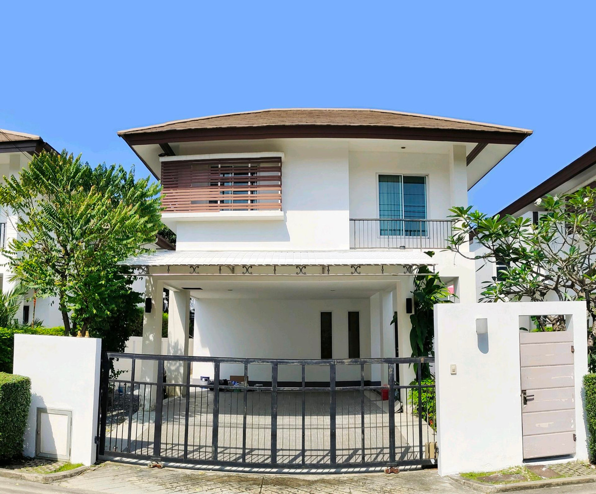 For RentHouseThaphra, Talat Phlu, Wutthakat : Single house for rent near the BTS.
House for rent (Near BTS Wutthakat)