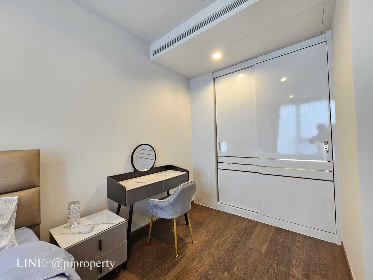 For RentCondoSukhumvit, Asoke, Thonglor : High floor river view 1Bedroom unit for rent in Ideo Q Sukhumvit 36.  Thonglor - Rama 4 lifestyle. Ready for moving in.