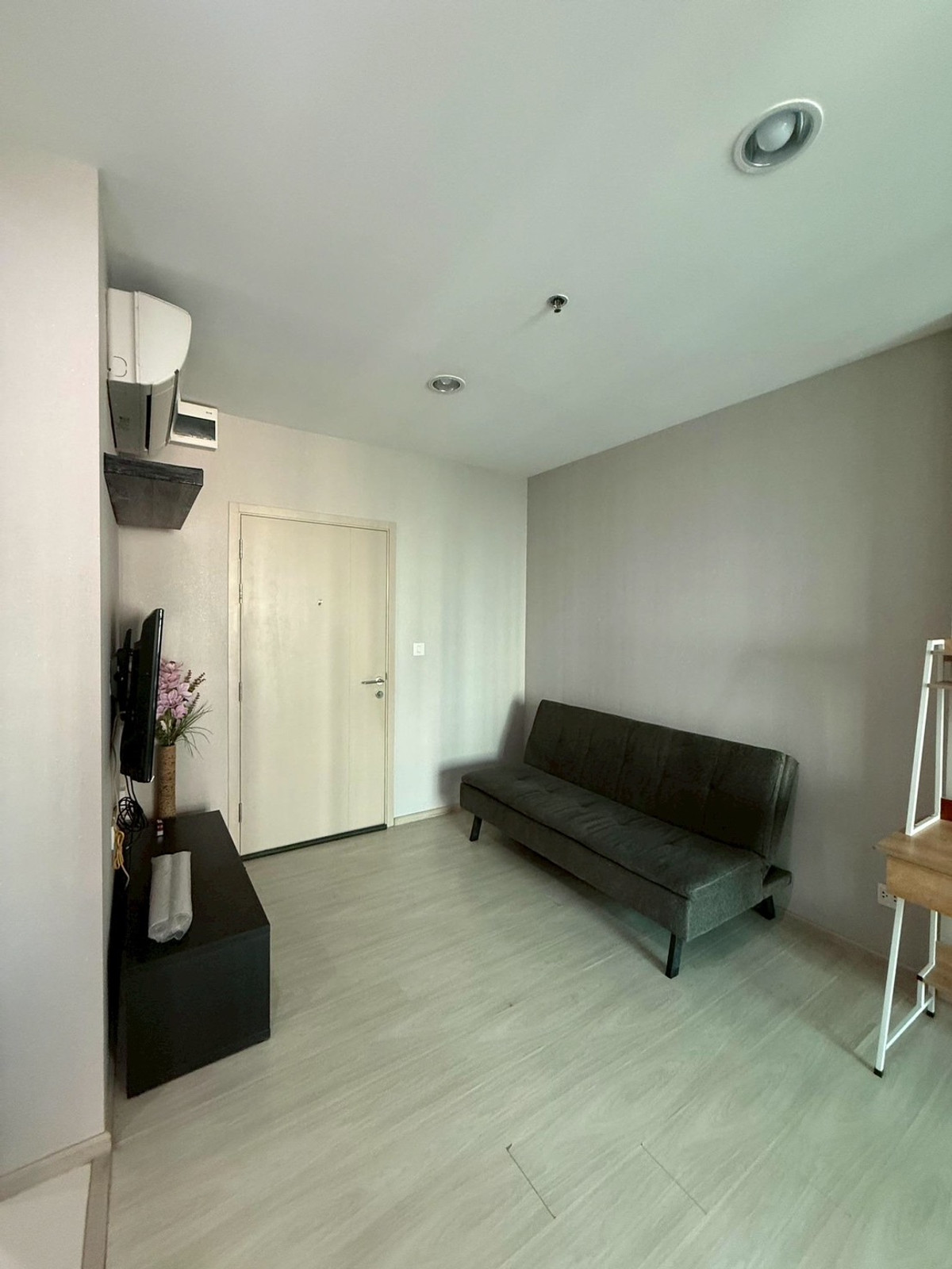 ให้เช่าคอนโดปิ่นเกล้า จรัญสนิทวงศ์ : 🚆คอนโด mrt บางยี่ขัน🚆 ให้เช่า ไลฟ์ ปิ่นเกล้า ✨