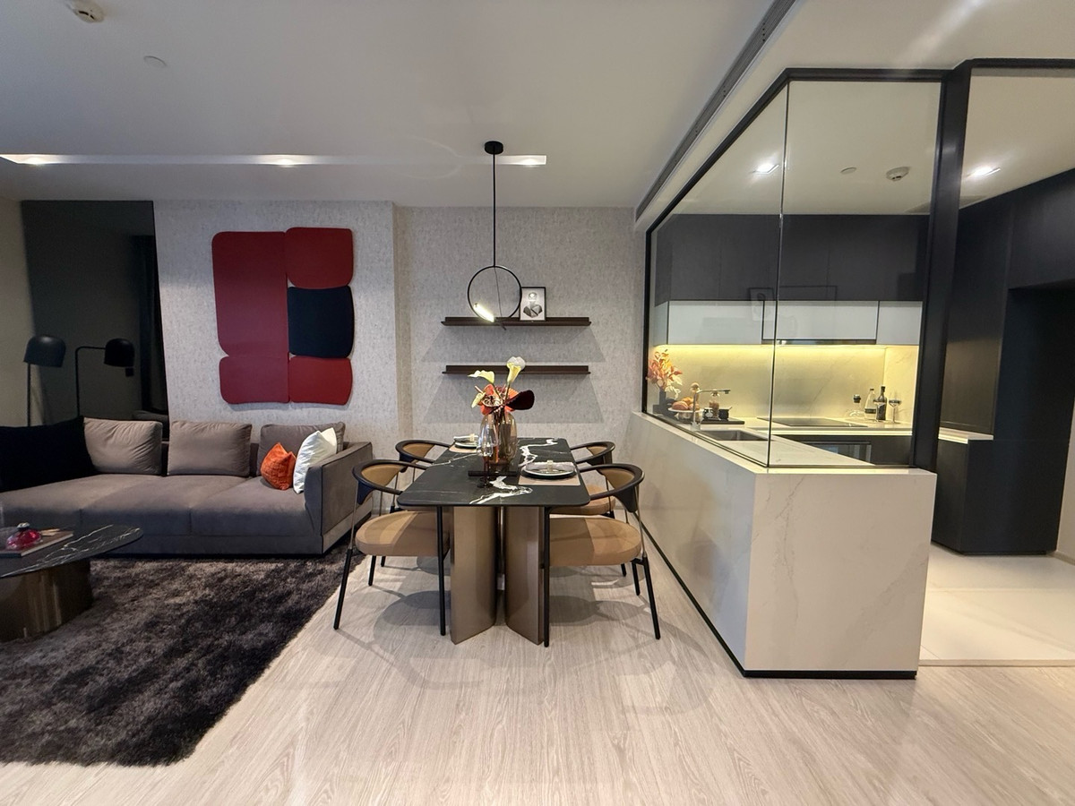 For SaleCondoSukhumvit, Asoke, Thonglor : Shocking, 2 bedrooms, 2 bathrooms, 79 sq m., living like a family, 11.99 million, free of all expenses.