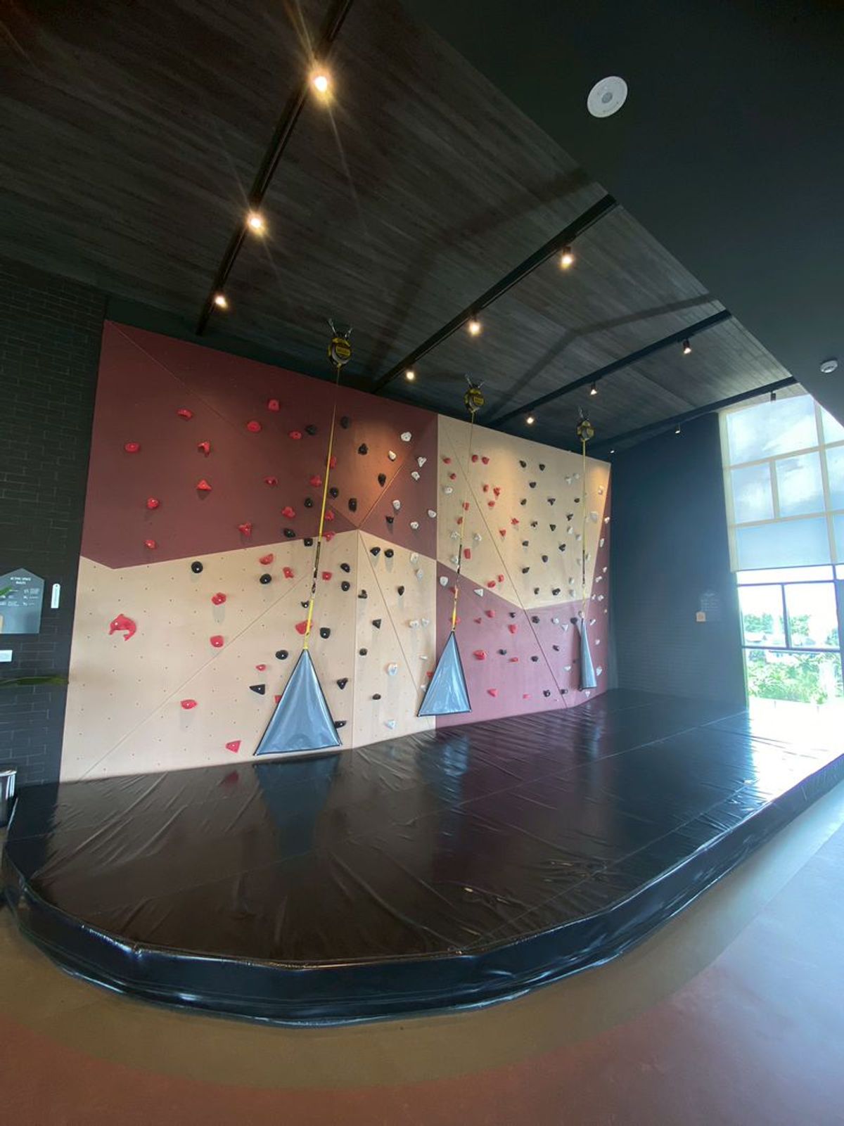 For SaleCondoNawamin, Ramindra : Condo for sale, Chapter One All Ramintra (Building C), size 24 square meters, 1 bedroom, near MRT Lat Pla Khao, Anusawari Subdistrict, Bang Khen District, Bangkok.