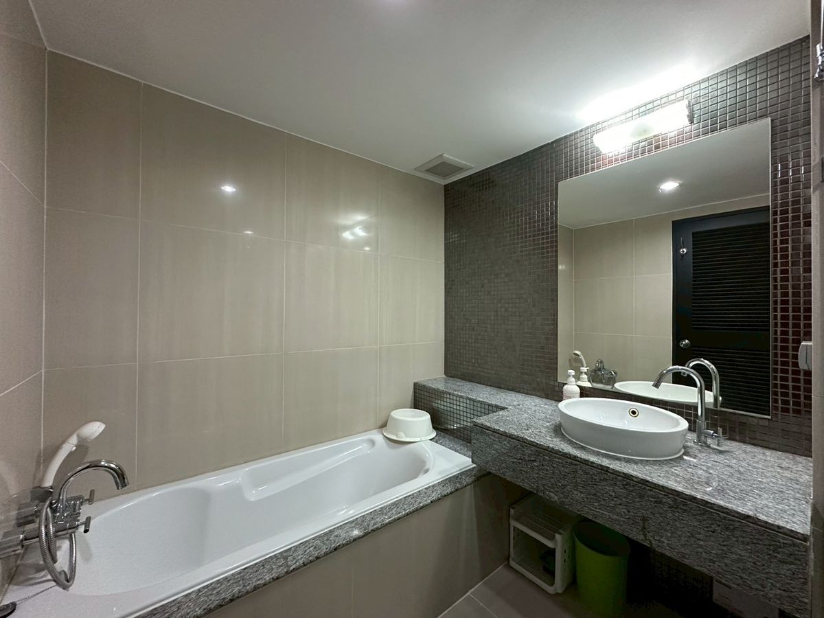 For SaleCondoAri,Anusaowaree : ✨ Luxury Condo for Sale at Harmony Living Phahonyothin 11 | 2-Bedroom 94 sqm | Fully Furnished | Prime Location near BTS Saphan Kwai