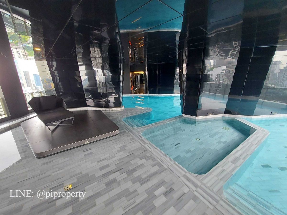 For RentCondoSukhumvit, Asoke, Thonglor : High floor river view 1Bedroom unit for rent in Ideo Q Sukhumvit 36.  Thonglor - Rama 4 lifestyle. Ready for moving in.