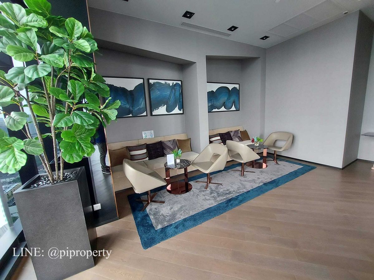 For RentCondoSukhumvit, Asoke, Thonglor : High floor river view 1Bedroom unit for rent in Ideo Q Sukhumvit 36.  Thonglor - Rama 4 lifestyle. Ready for moving in.