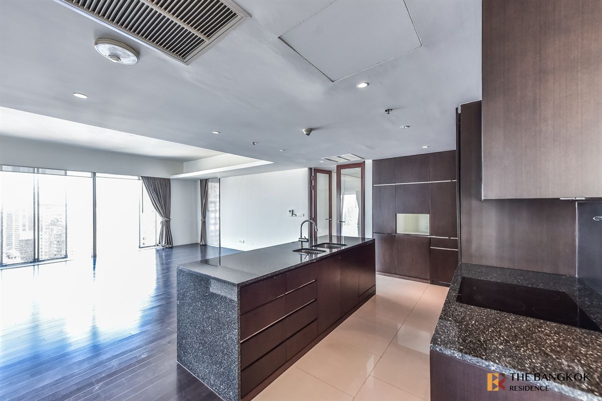 For RentCondoWitthayu, Chidlom, Langsuan, Ploenchit :  Hansar Residences Bangkok 🌃 Stunning View with premium living 💎Near BTS Ratchadamri  