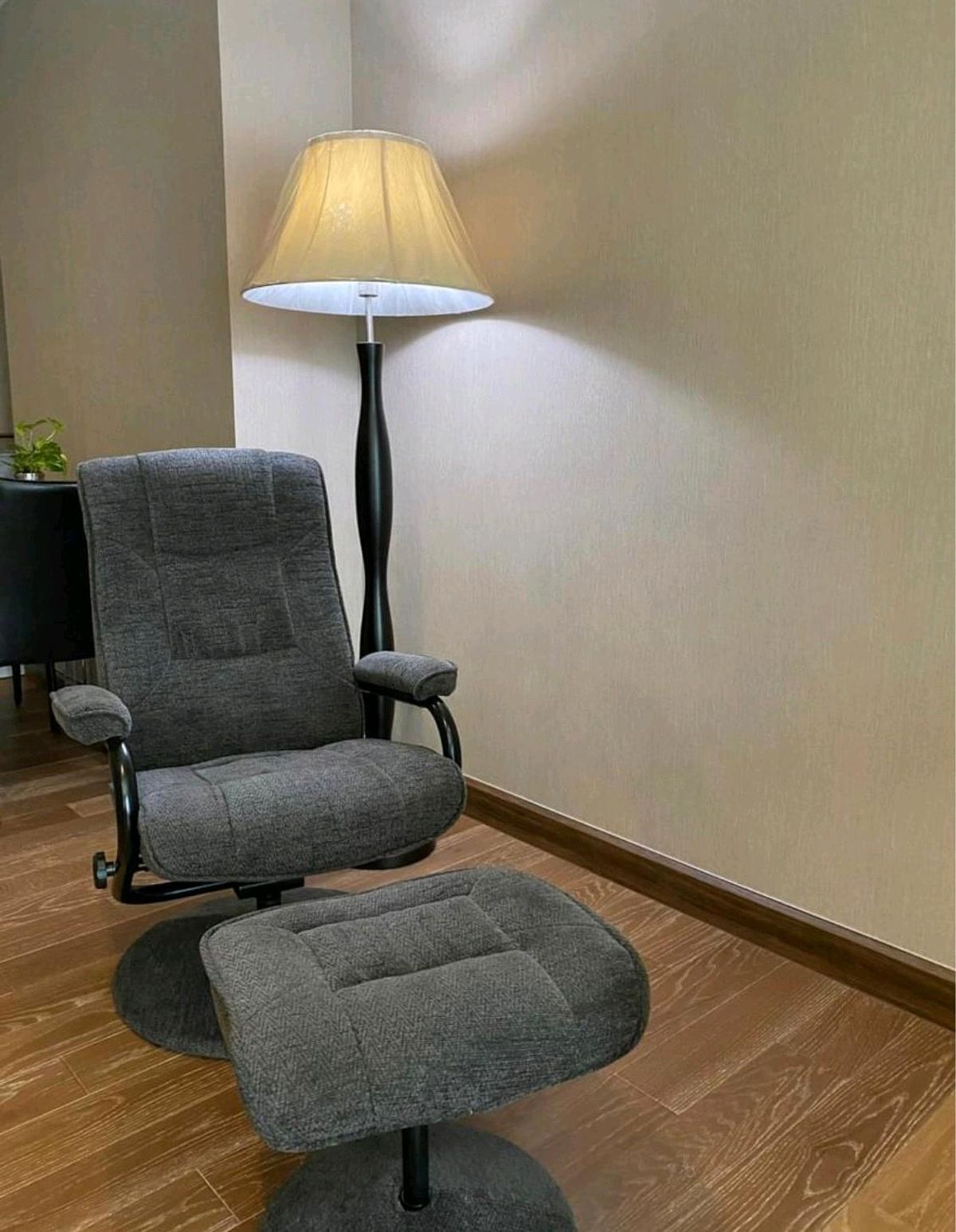 For RentCondoSukhumvit, Asoke, Thonglor : 📌For RENT | Noble Remix - 1BR (55 sqm) 32,000 THB