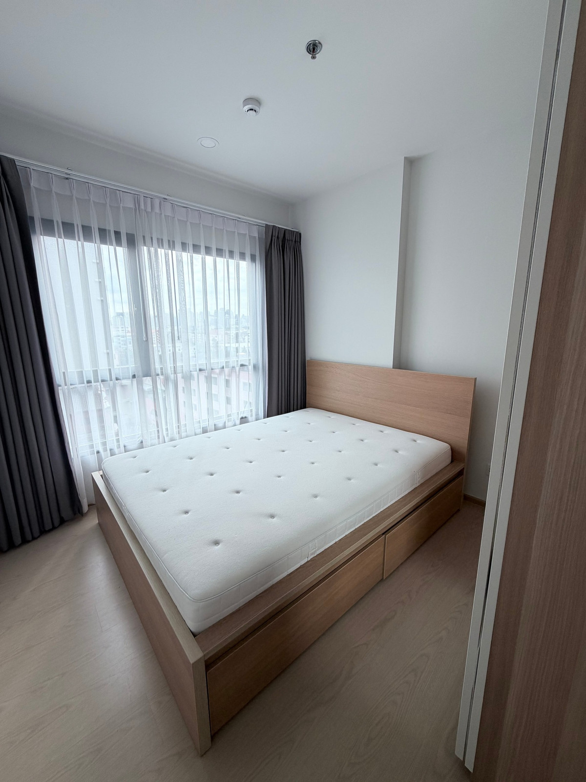 ให้เช่าคอนโดพระราม 9 เพชรบุรีตัดใหม่ RCA : 🔴13,000฿🔴 𝗧𝗵𝗲 𝗧𝗿𝗲𝗲 𝗦𝘂𝗸𝗵𝘂𝗺𝘃𝗶𝘁 𝟳𝟭 - 𝗘𝗸𝗮𝗺𝗮𝗶┃เดอะ ทรี สุขุมวิท 71 - เอกมัย ✅ ใกล้ Airport Link รามคำแหง ยินดีบริการ🙏สนใจทัก 𝙇𝙄𝙉𝙀 มานะคะ (ตอบไวมาก):​📱 รหัสทรัพย์​ 6811-0902📱: ไอดีไลน์:@bbcondo88