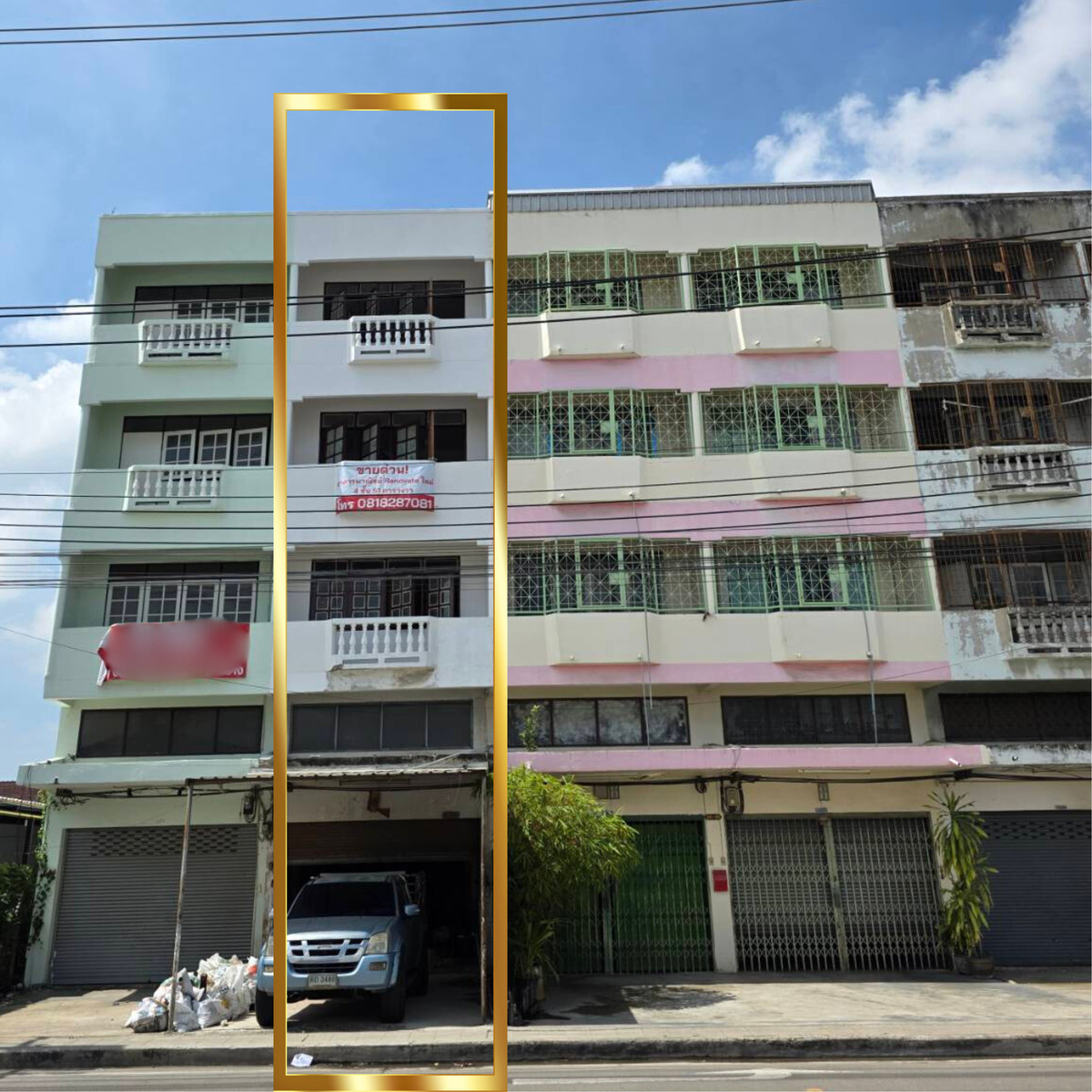 For SaleShop HouseBang kae, Phetkasem : Urgent sale! Commercial building, 4 floors, 51 square meters, newly renovated, opposite Chao Sua 69 community mall, price 5.5 million.