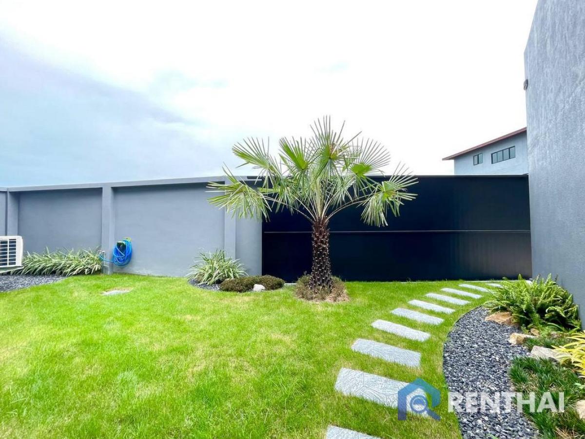 For SaleHousePattaya, Bangsaen, Chonburi : 3 Bedrooms Luxury Home in Pattaya Fully Furnished