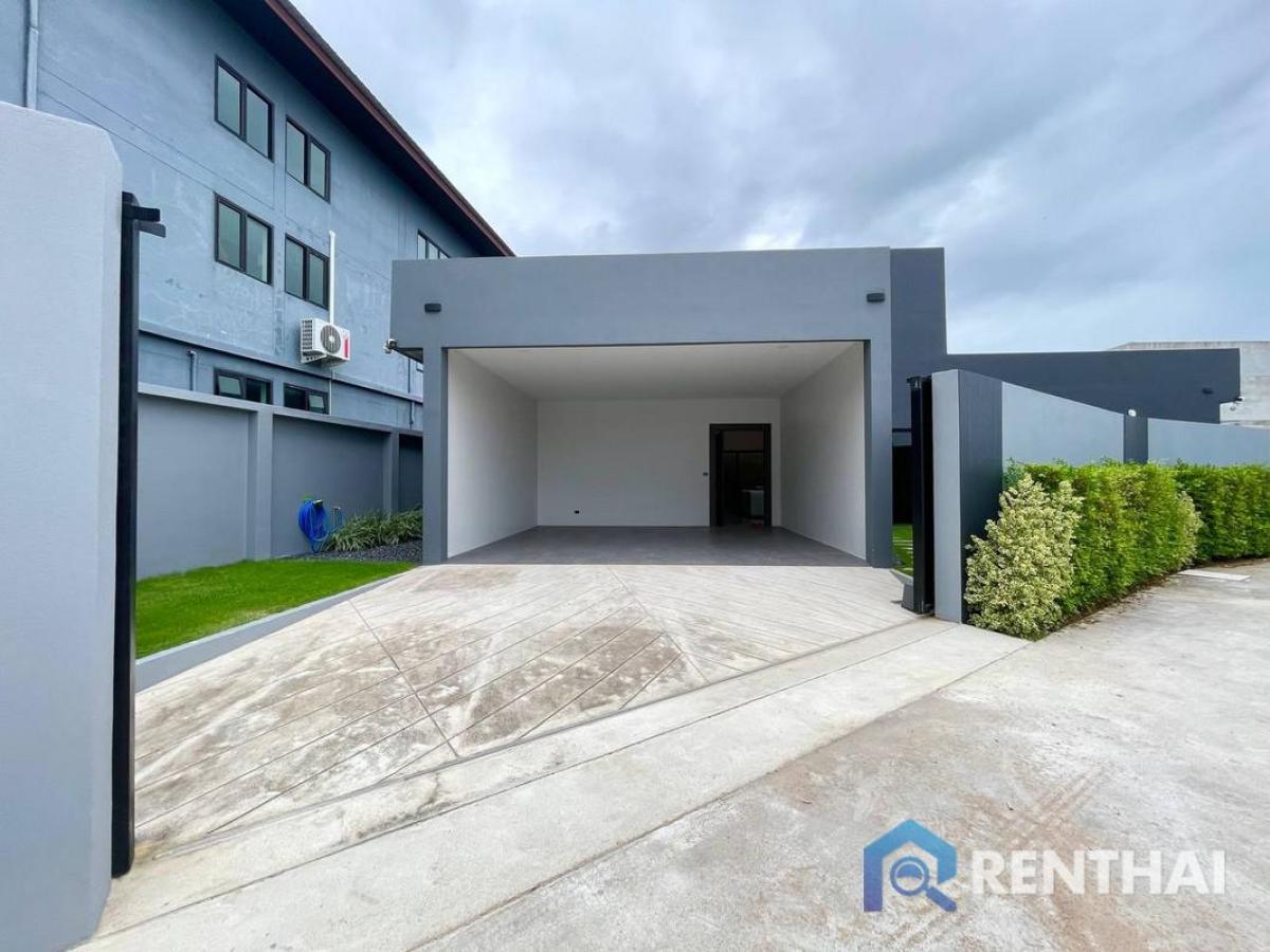 For SaleHousePattaya, Bangsaen, Chonburi : 3 Bedrooms Luxury Home in Pattaya Fully Furnished