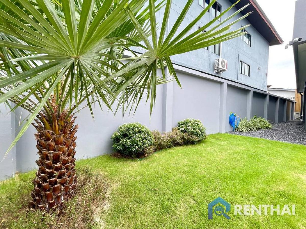 For SaleHousePattaya, Bangsaen, Chonburi : 3 Bedrooms Luxury Home in Pattaya Fully Furnished