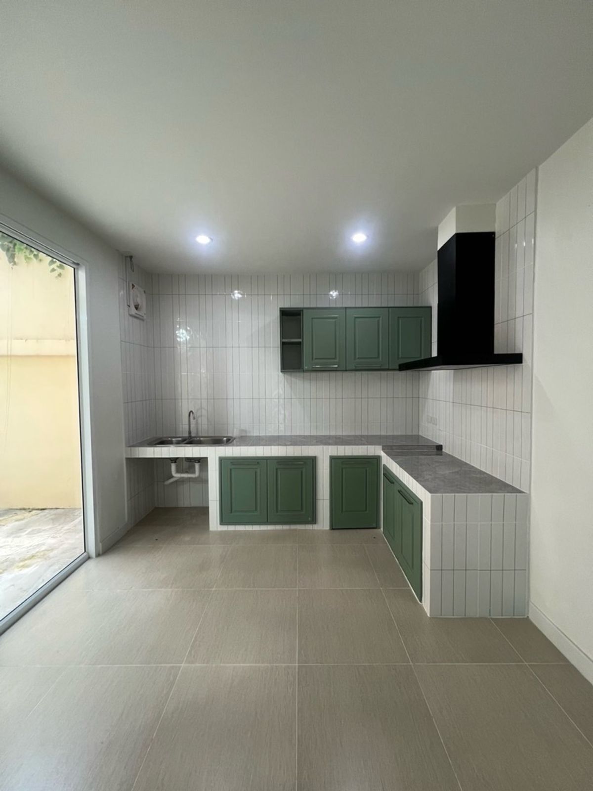 ให้เช่าโฮมออฟฟิศสาทร นราธิวาส : ให้เช่า โฮมออฟฟิศ สาทร เย็นอากาศ จดทะเบียนบริษัทได้ เหมาะ Office , Studio , Ecommerce , Production , Marketing และอื่นๆ 