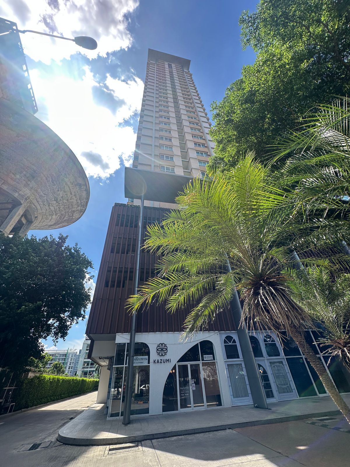 For SaleCondoOnnut, Udomsuk : Below Appraisal Value! 2-Bed Diamond Sukhumvit Condo with 5% Yield, Prime On Nut Location