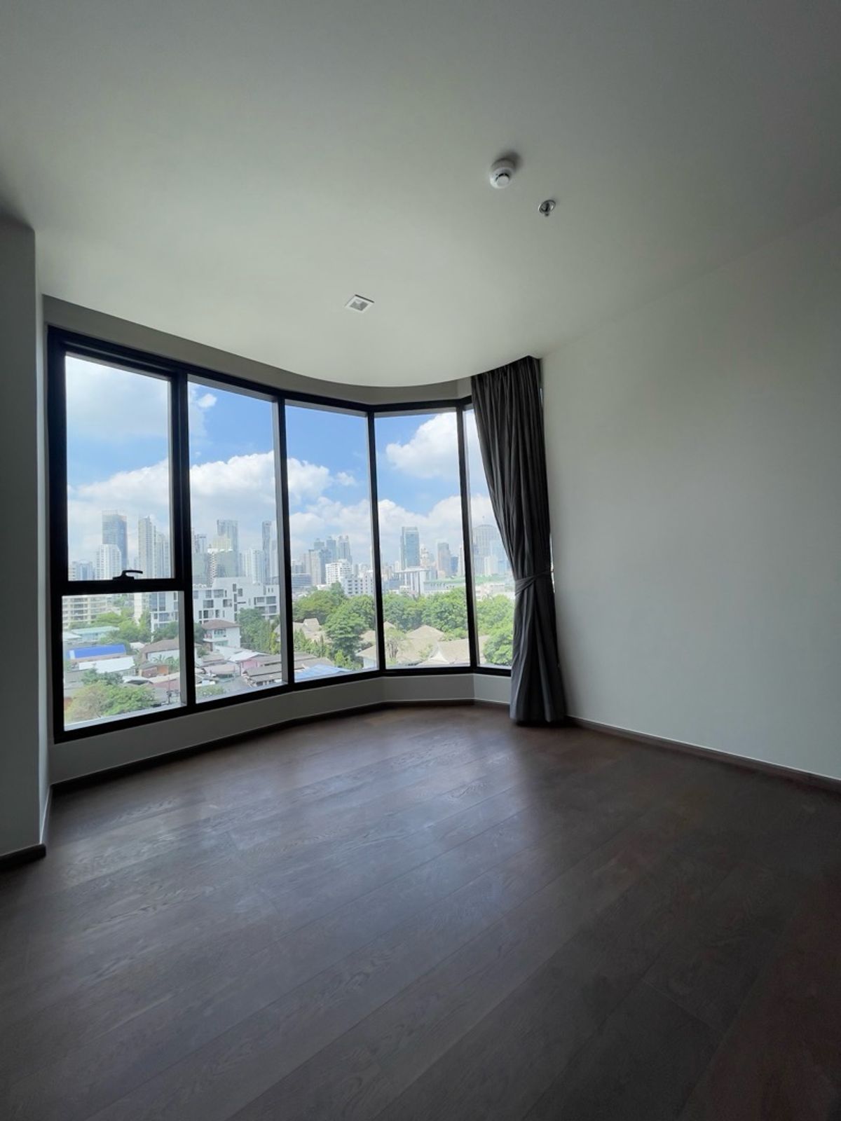 ขายคอนโดสุขุมวิท อโศก ทองหล่อ : ขาย Ideo Q Sukhumvit 36 
1 ห้องนอน ขนาด 46 ตร.ม. Tel. 0636569606