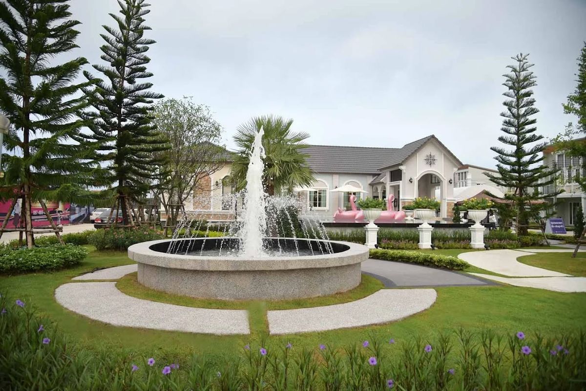 ให้เช่าทาวน์โฮมนวมินทร์ รามอินทรา : ให้เช่า บ้าน Golden Town รามอินทรา–วงแหวน (โกลเด้นทาวน์ รามอินทรา–วงแหวน) ขนาด 19 ตารางวา 3 ห้องนอน พร้อมอยู่ แขวงรามอินทรา เขตคันนายาว กรุงเทพมหานคร