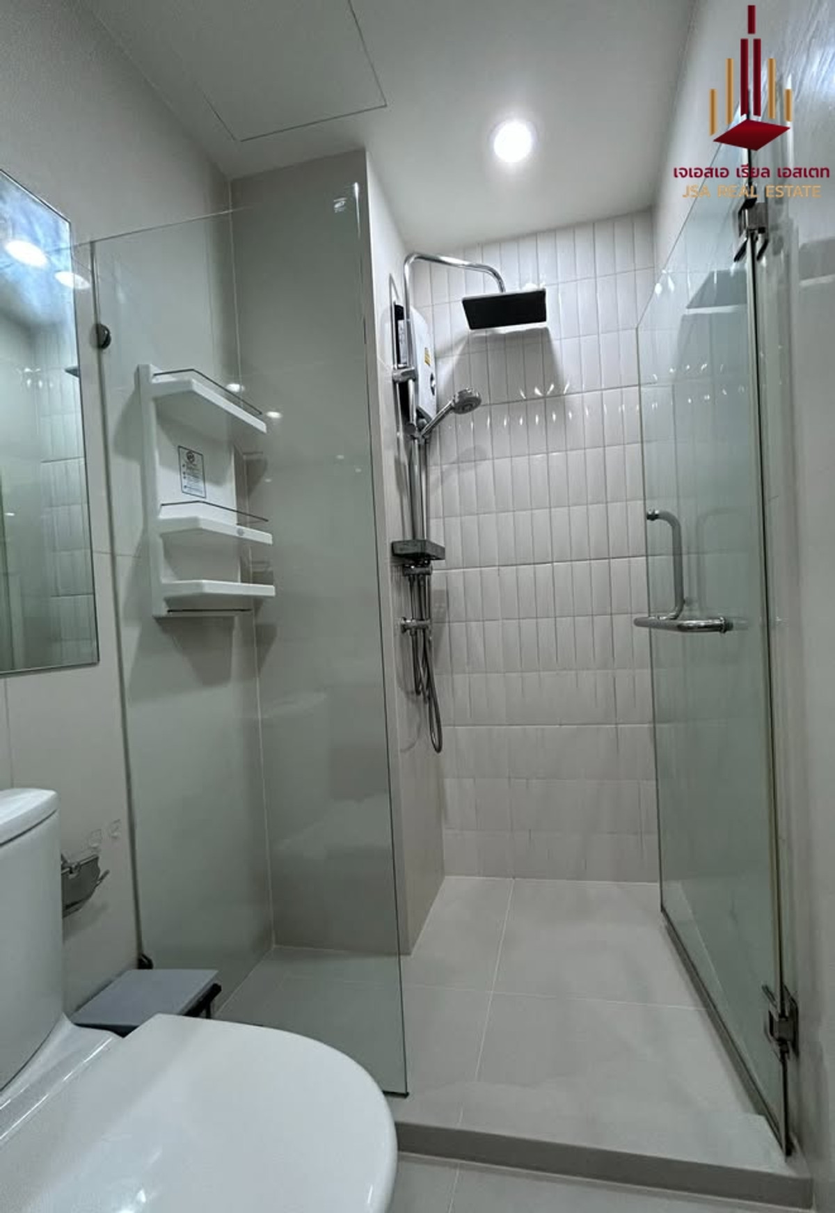 ให้เช่าคอนโดพระราม 9 เพชรบุรีตัดใหม่ RCA : ✨ For Rent: Life Asoke  Condo ✨  💰 Only 20,000 THB/month