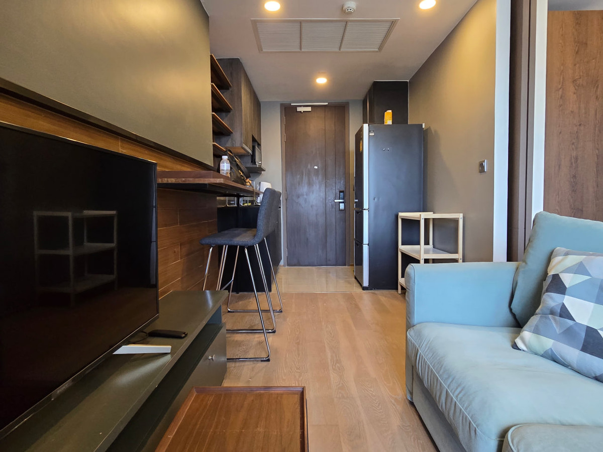 For RentCondoSiam Paragon ,Chulalongkorn,Samyan : Ashton Chula Silom【𝐑𝐄𝐍𝐓】🔥Clean and elegant tones, the essence of classy minimalism🔥  Contact Line ID: @hacondo