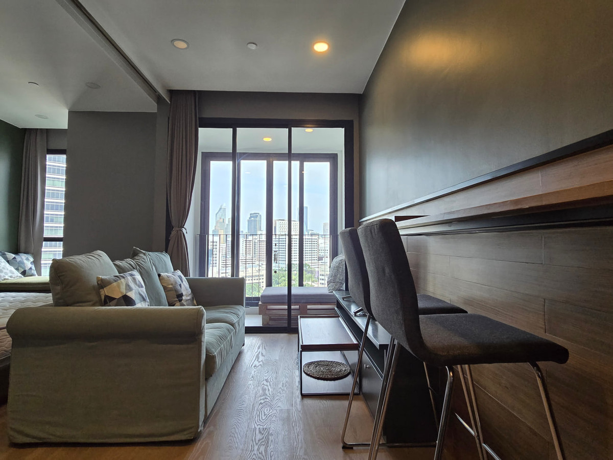 For RentCondoSiam Paragon ,Chulalongkorn,Samyan : Ashton Chula Silom【𝐑𝐄𝐍𝐓】🔥Clean and elegant tones, the essence of classy minimalism🔥  Contact Line ID: @hacondo