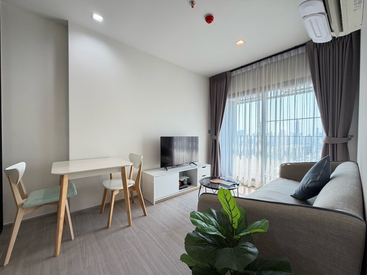 For RentCondoRama9, Petchburi, RCA : 🔥 Fire price Life Asoke Hype 2 bedrooms 1 bathroom room goes very quickly 🔥