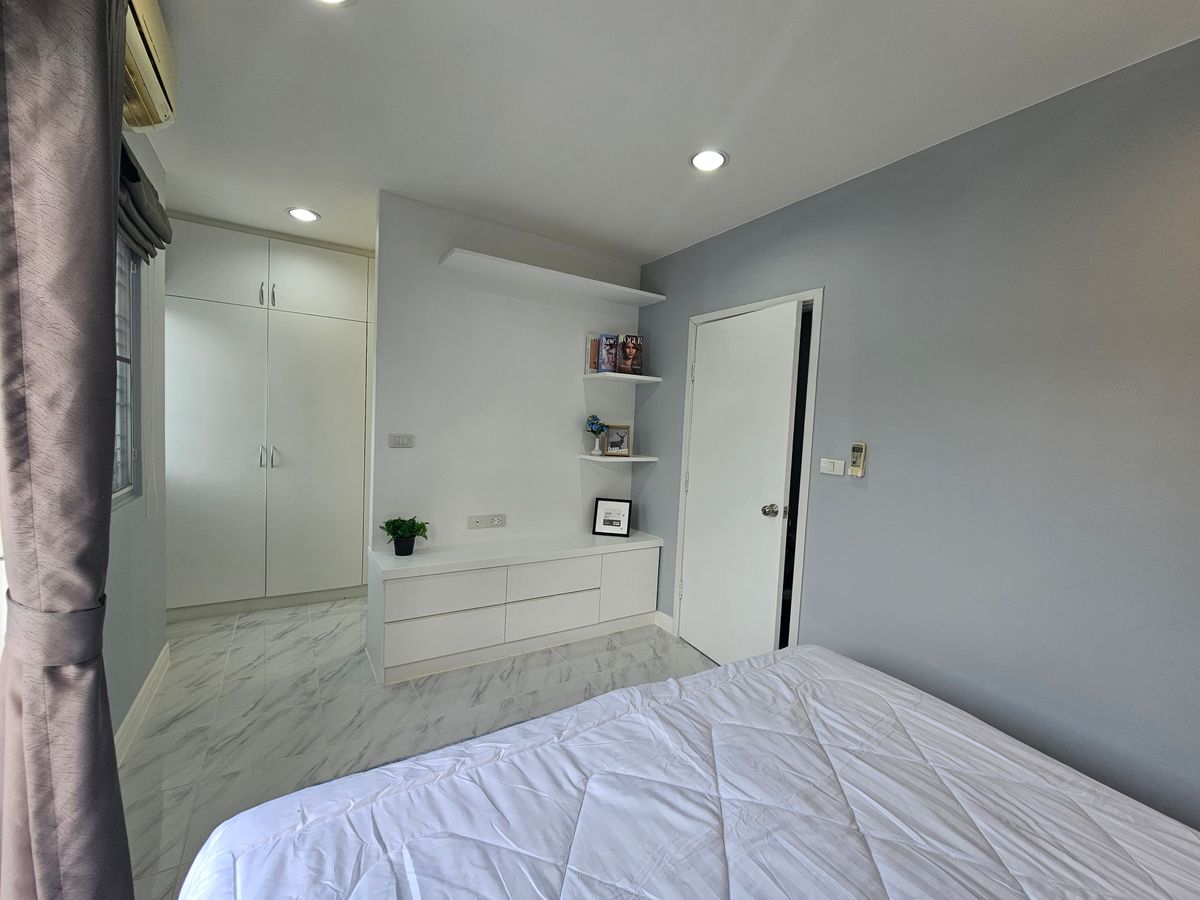 ขายทาวน์โฮมแจ้งวัฒนะ เมืองทอง : ขายพร้อมผู้เช่า ผู้เช่าพักเป็นครอบครัวชำระตรง ยิว เกือบ7%  ที่เดอะ คอนเน็ค แจ้งวัฒนะ1 