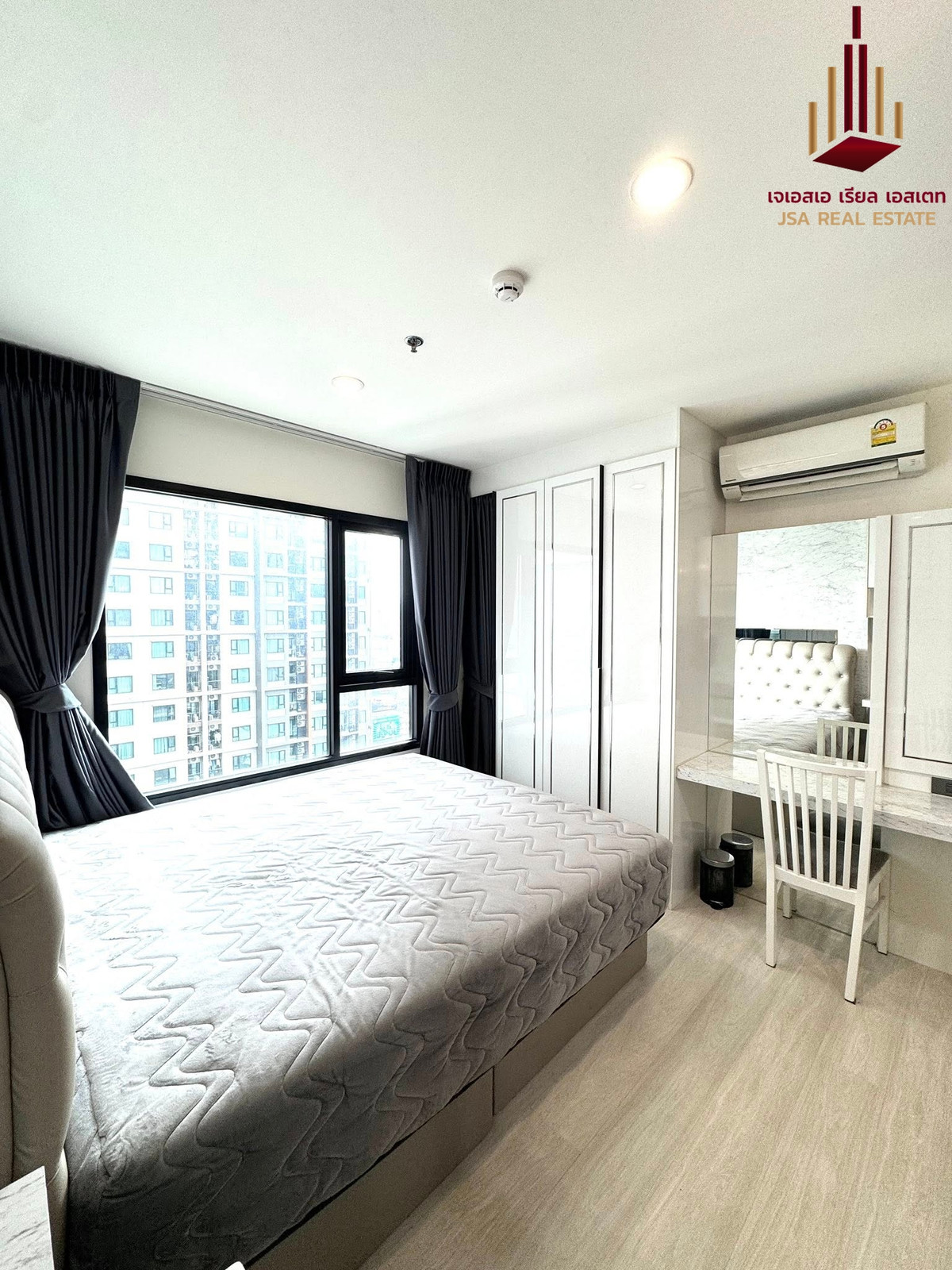 ให้เช่าคอนโดพระราม 9 เพชรบุรีตัดใหม่ RCA : ✨ For Rent: Life Asoke Condo ✨  💰 Only 17,000 THB/month